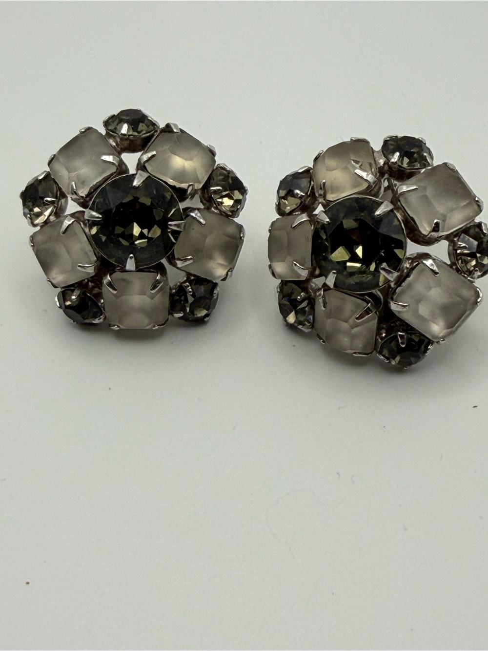 Vintage mid century smoky gray moonglow rhinestone cluster clipon earrings